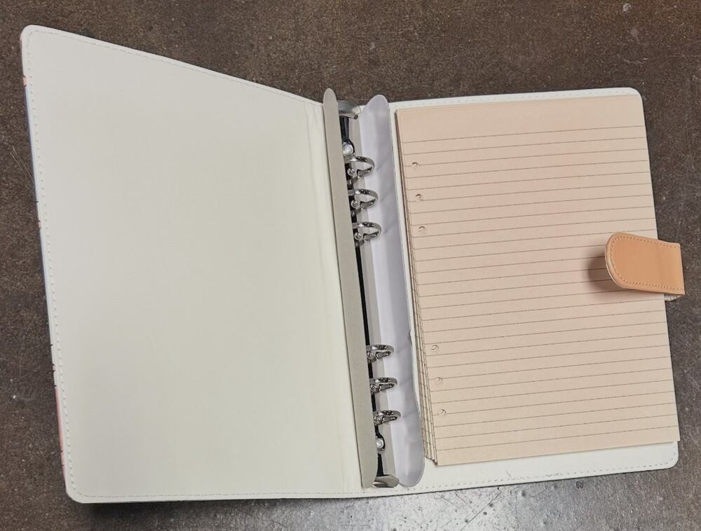 Snoopy A5 Binder w/ paper